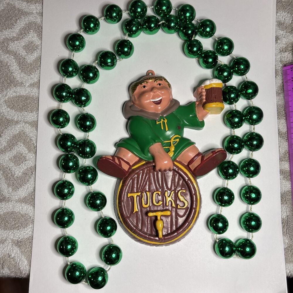 Rare Vintage Krewe of Tucks Mardi Gras 6” Friar Tuck Medallion Throw Green Beads